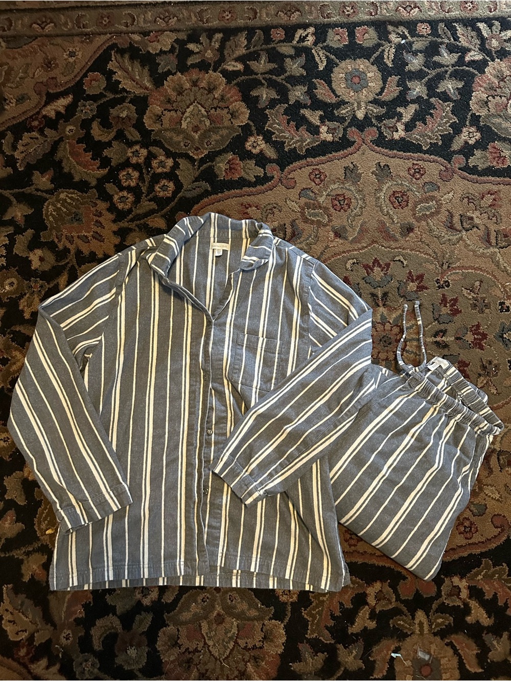 Garnet Hill 100% organic cotton Blue and Cream Striped Women's Pajama Set - Picture 4 of 10
